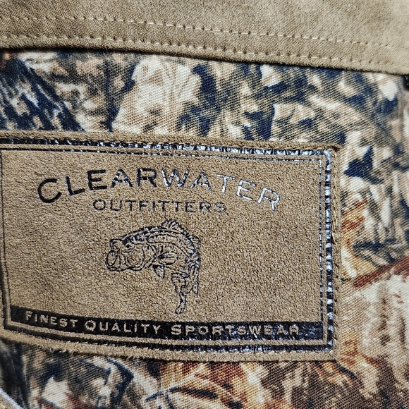 CLEARWATER OUTFITTERS CAMO HUNTING SHIRT LONG SLEEVES  BUTTON UP. XXL - Picture 9 of 10